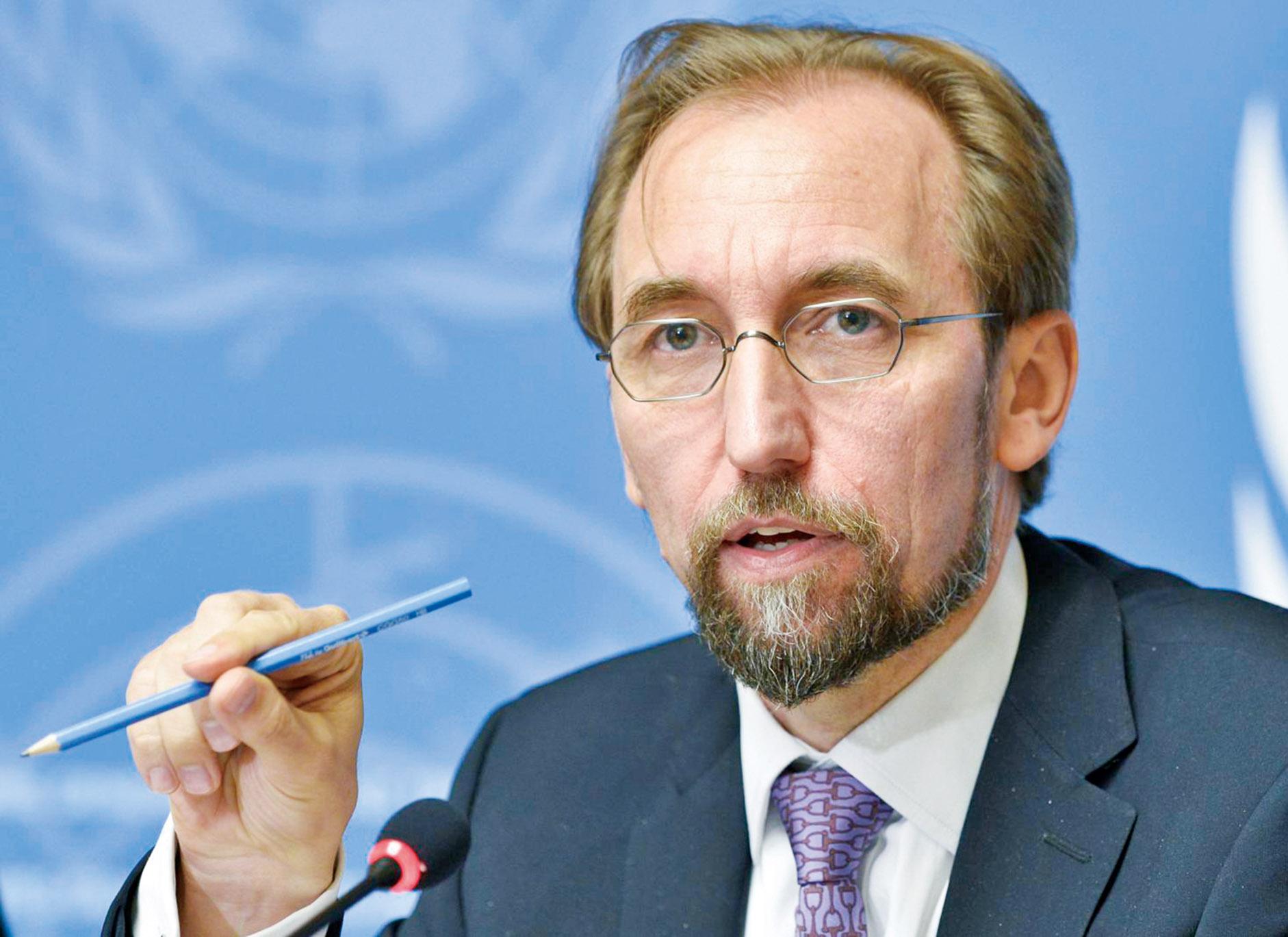 痛批右翼民粹政客