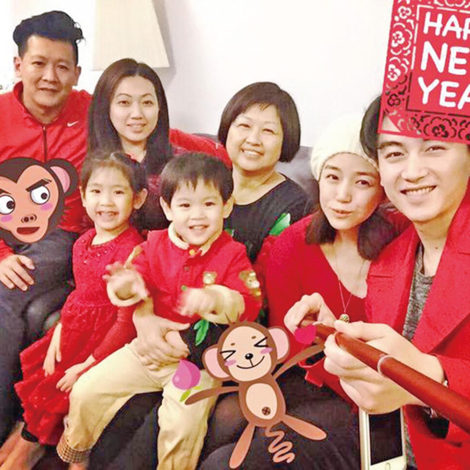 紅色情侶裝過年