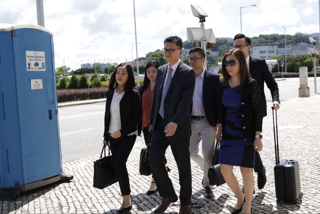 何超明被刑21年