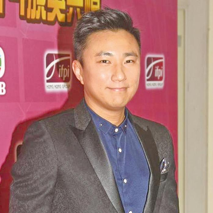 否認動粗打女友