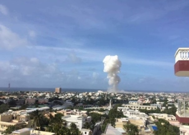索馬里首都警察總部爆炸13死