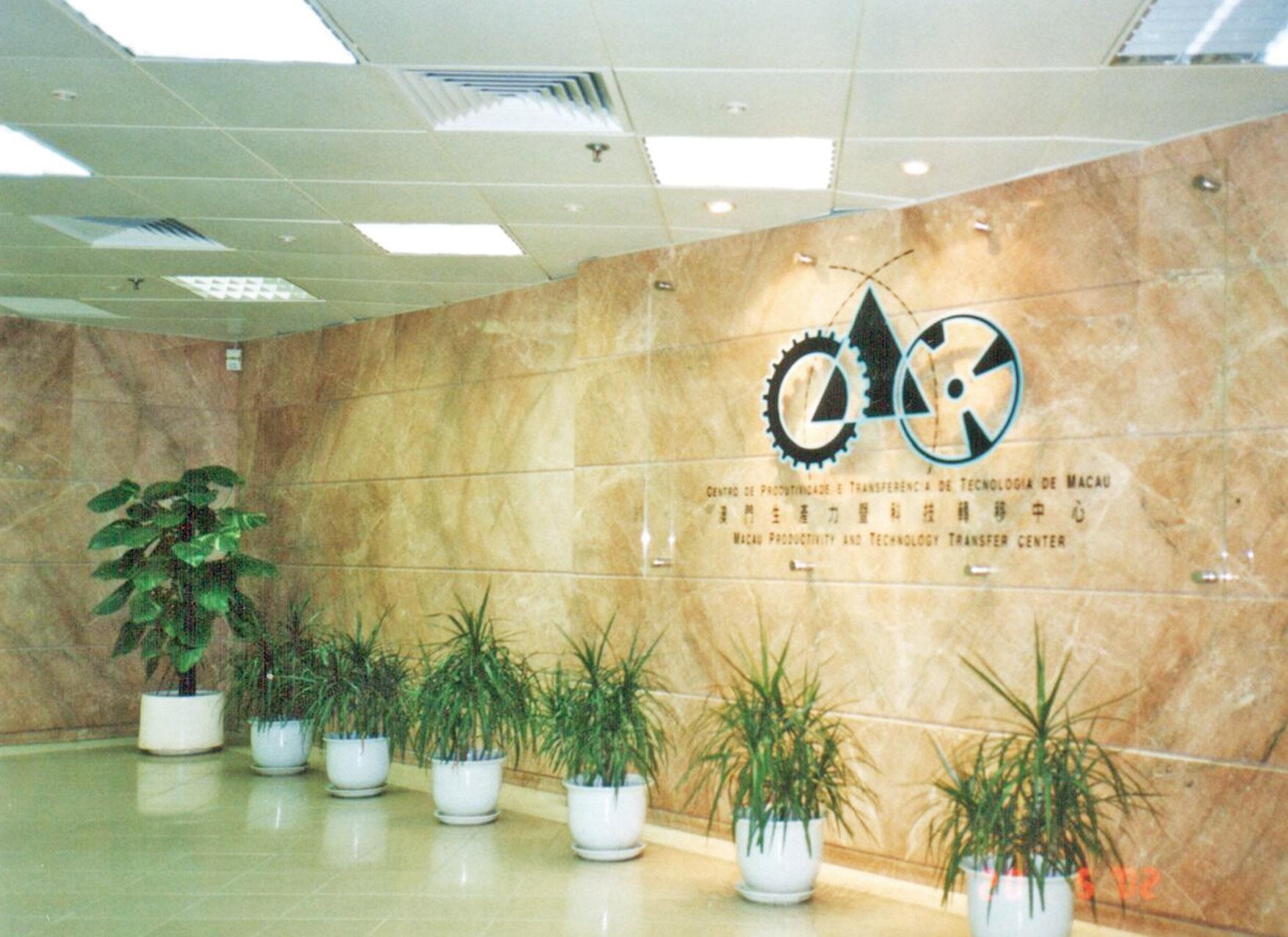 三年連奪五冠軍