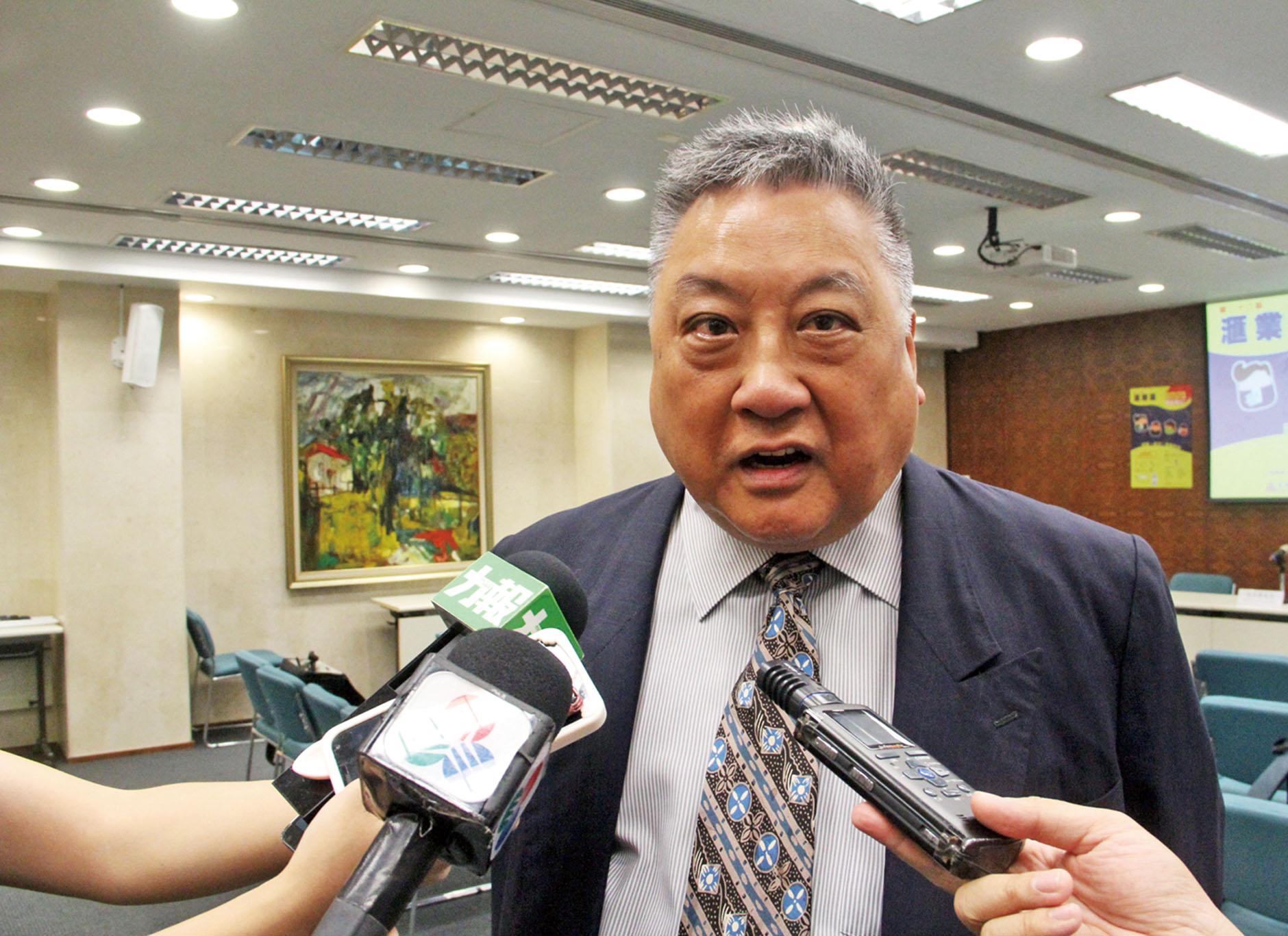 區宗傑：料明年樓市難反彈