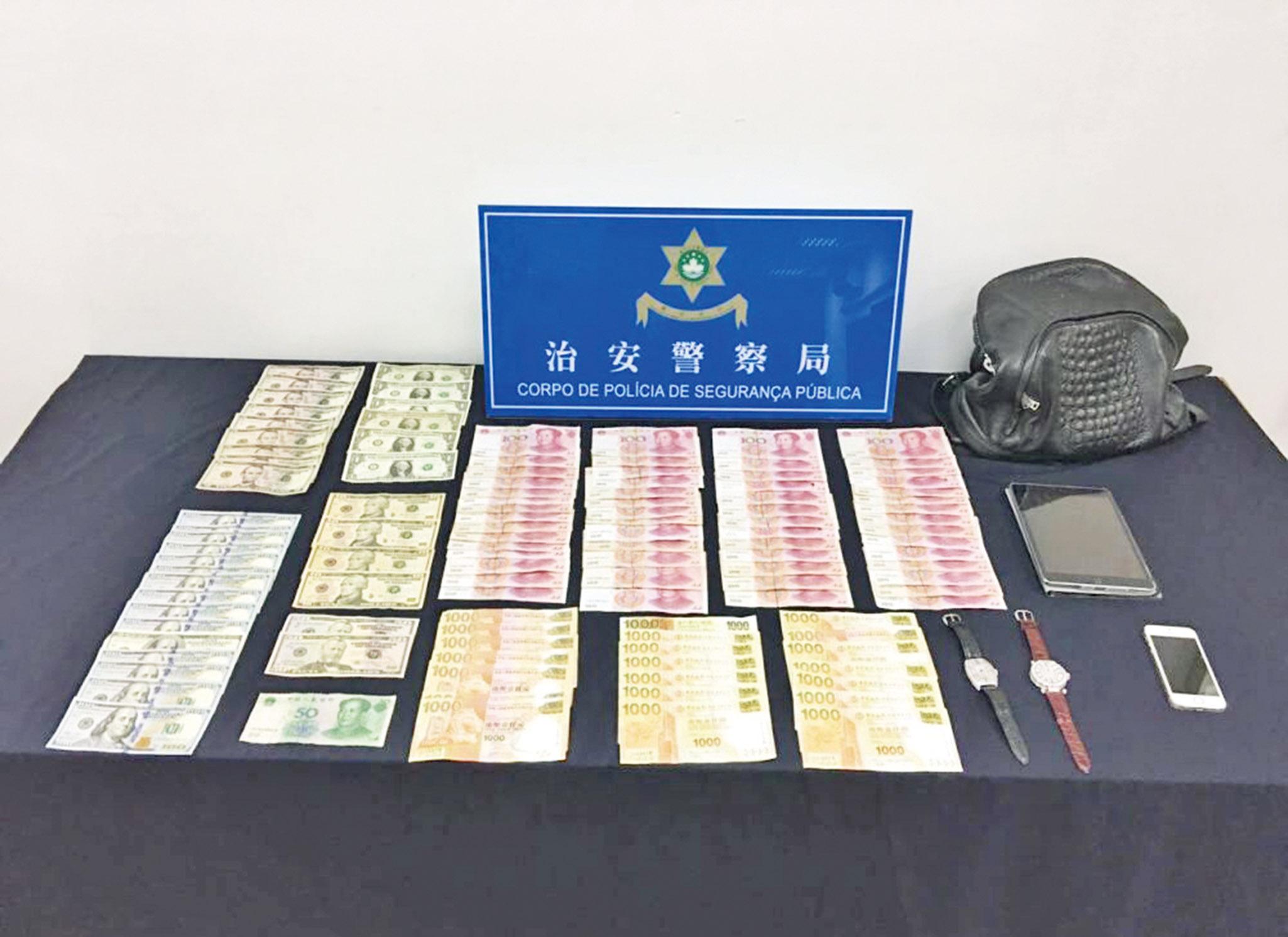 兩「的哥」拾遺不報被警拘捕