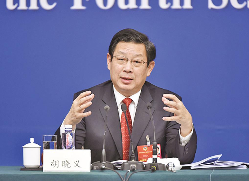 政協委員：上調6.5%恰當