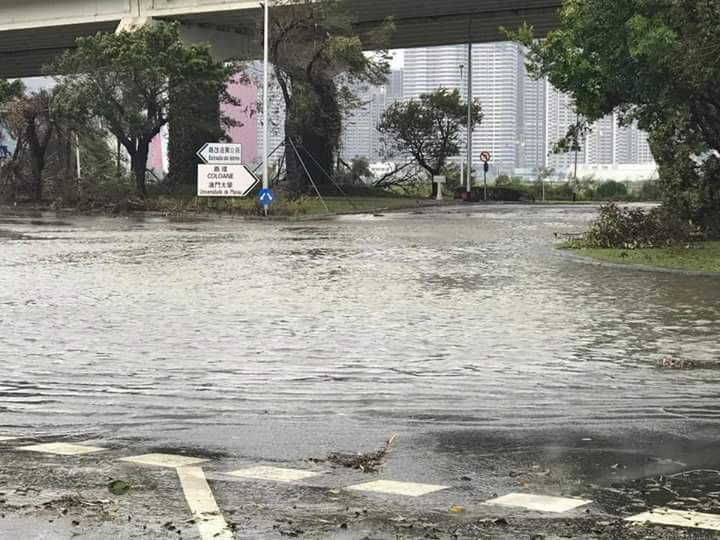 本澳離島多處水浸 小心駕駛