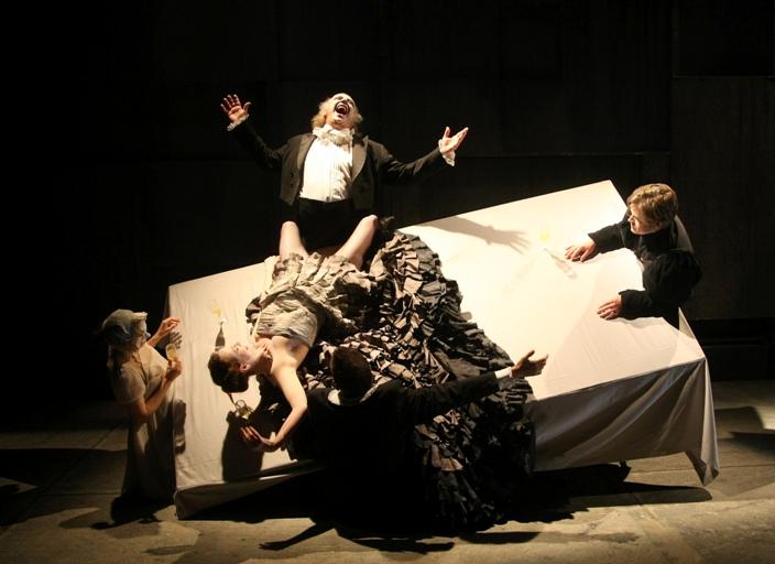 地下樂隊顛覆莎劇