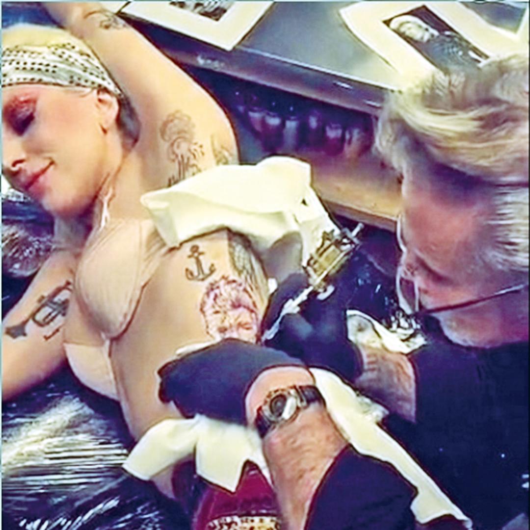 紋大衛寶兒上身