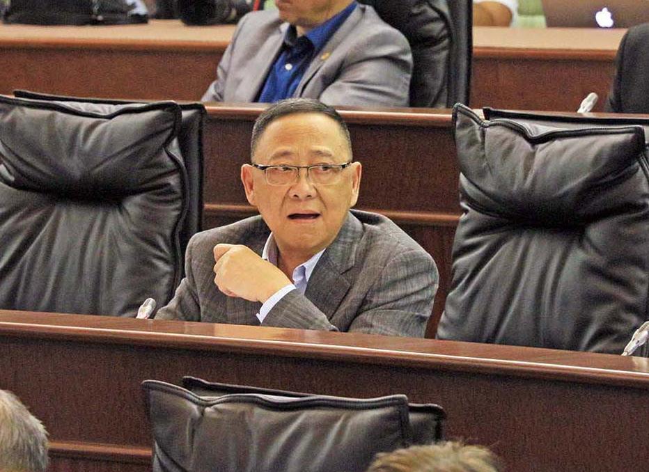 批評當局未有以民為本