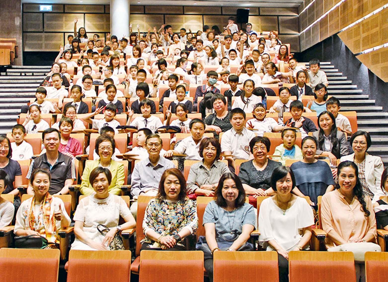 辦本地製作電影專場參觀科學館