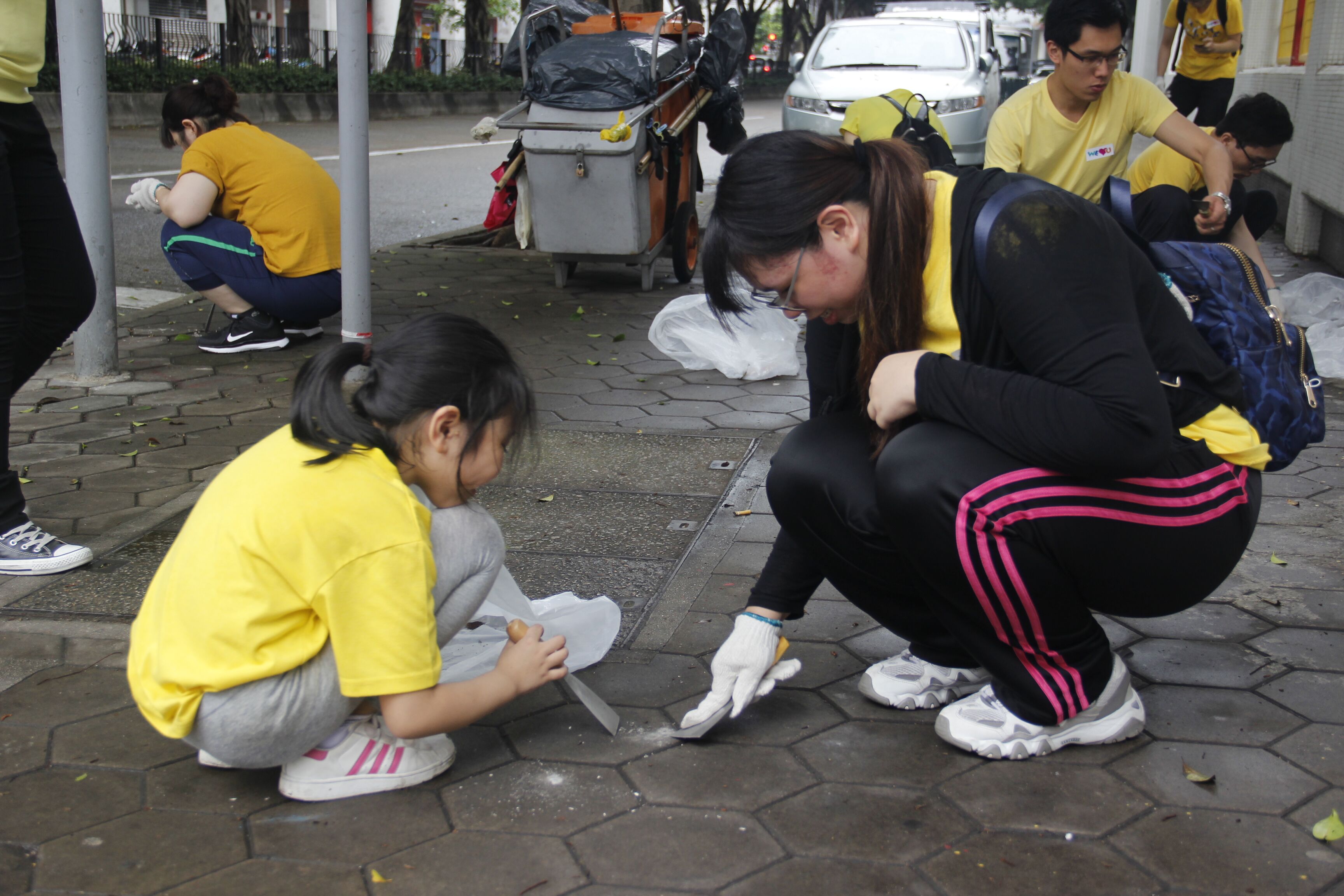團體發起清潔街道活動