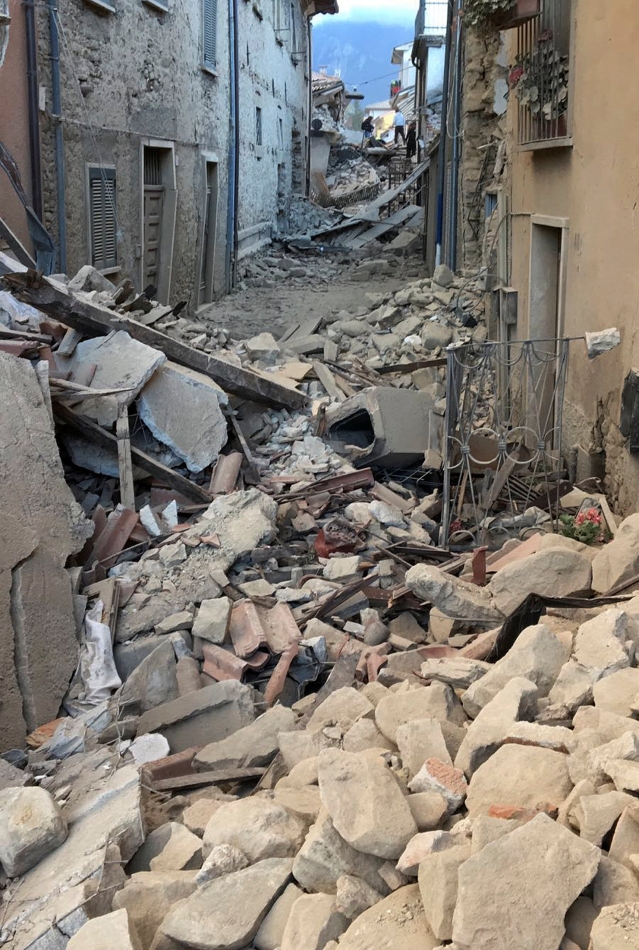 意古城強震增至11死