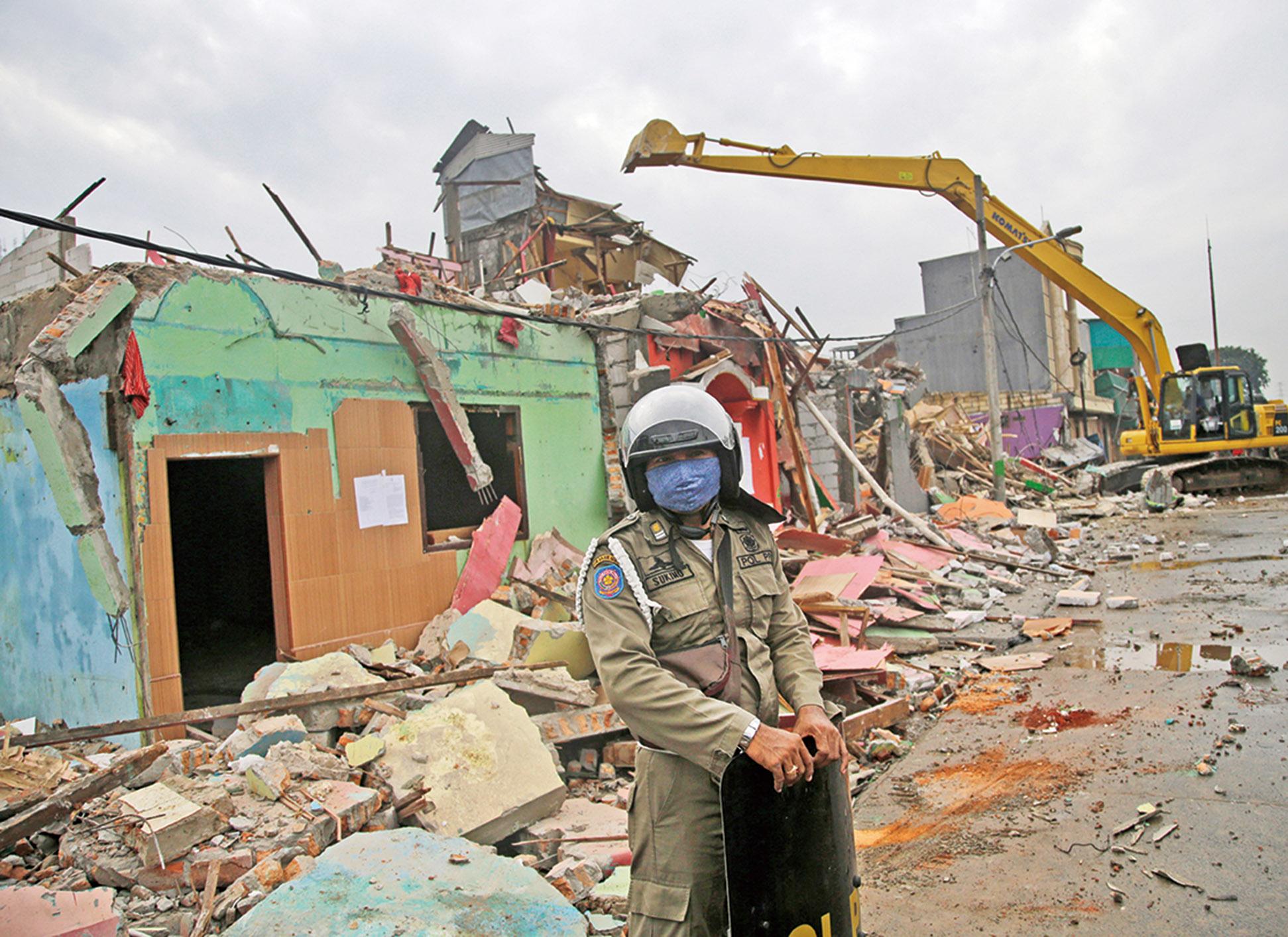 雅加達最大紅燈區拆除