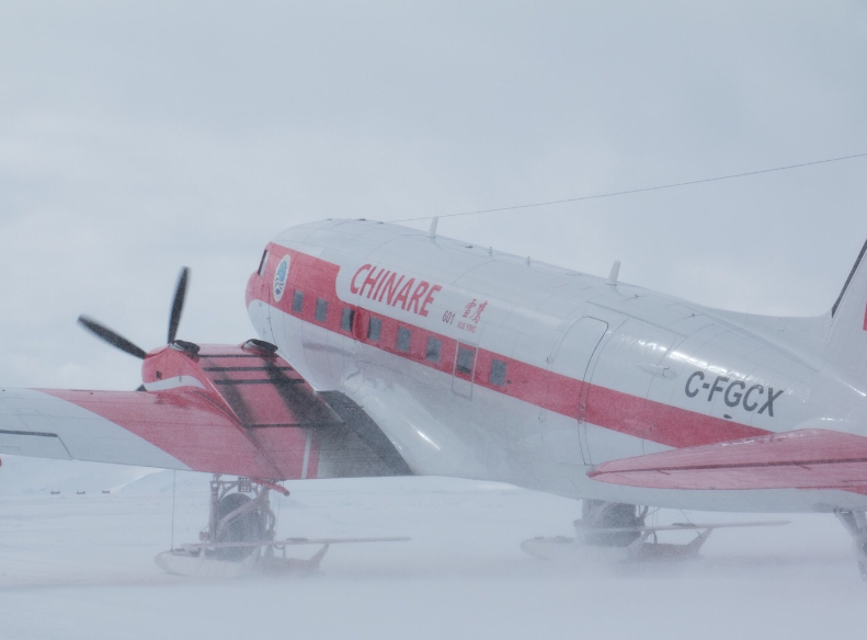「雪鷹601」飛越南極最高區