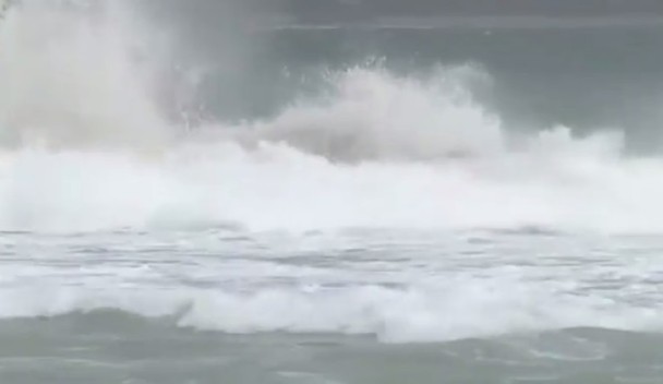 颱風奧鹿吹襲日本鹿兒島