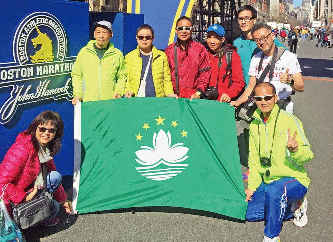 陸偉堅締80全馬紀錄