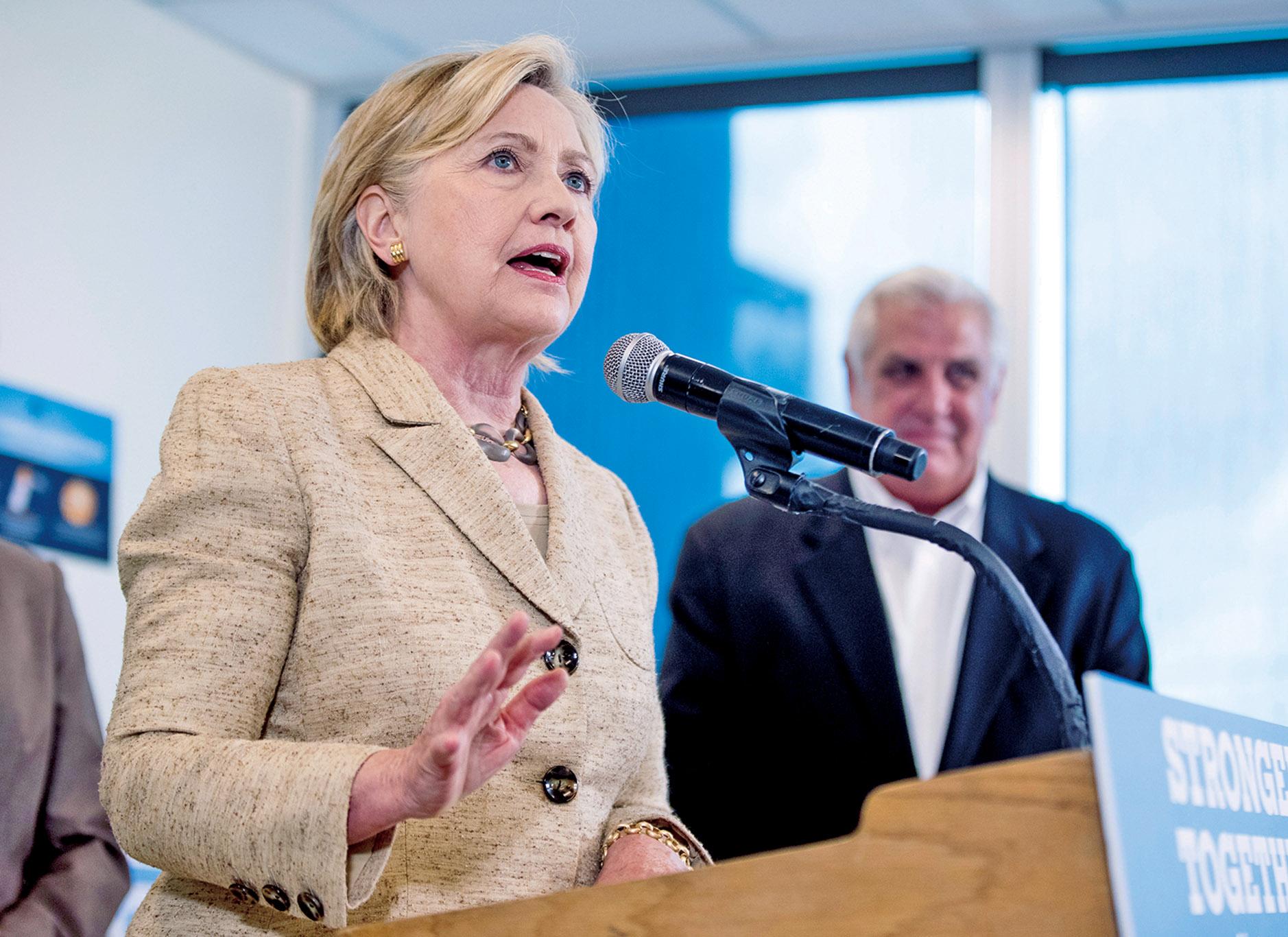 希拉莉促國會撥款抗疫