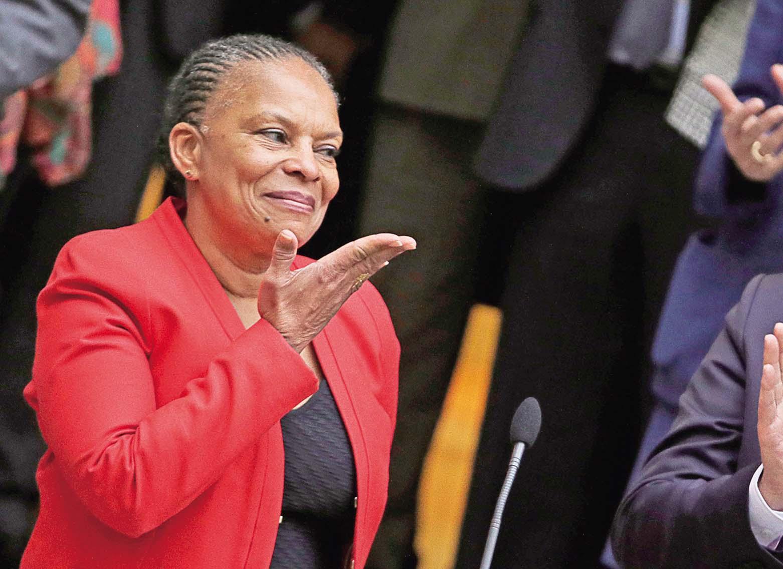 法國司法部長辭職