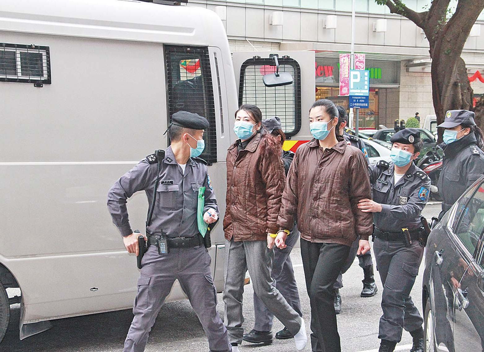 停YSL運作恐群鶯亂舞