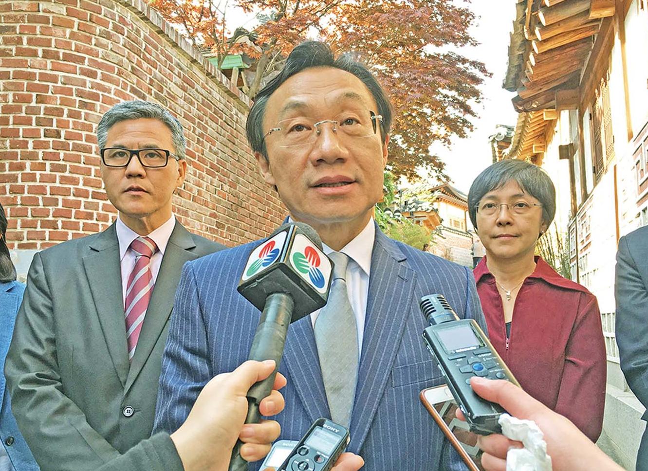 譚司冀組韓交換生來澳