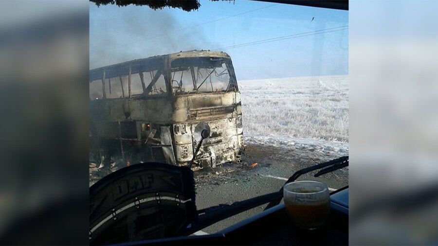 哈薩克斯坦巴士起火釀52死