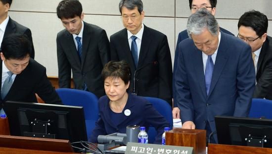 朴槿惠涉貪案庭審延至28日