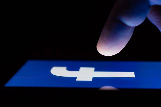 全國禁用Facebook一個月