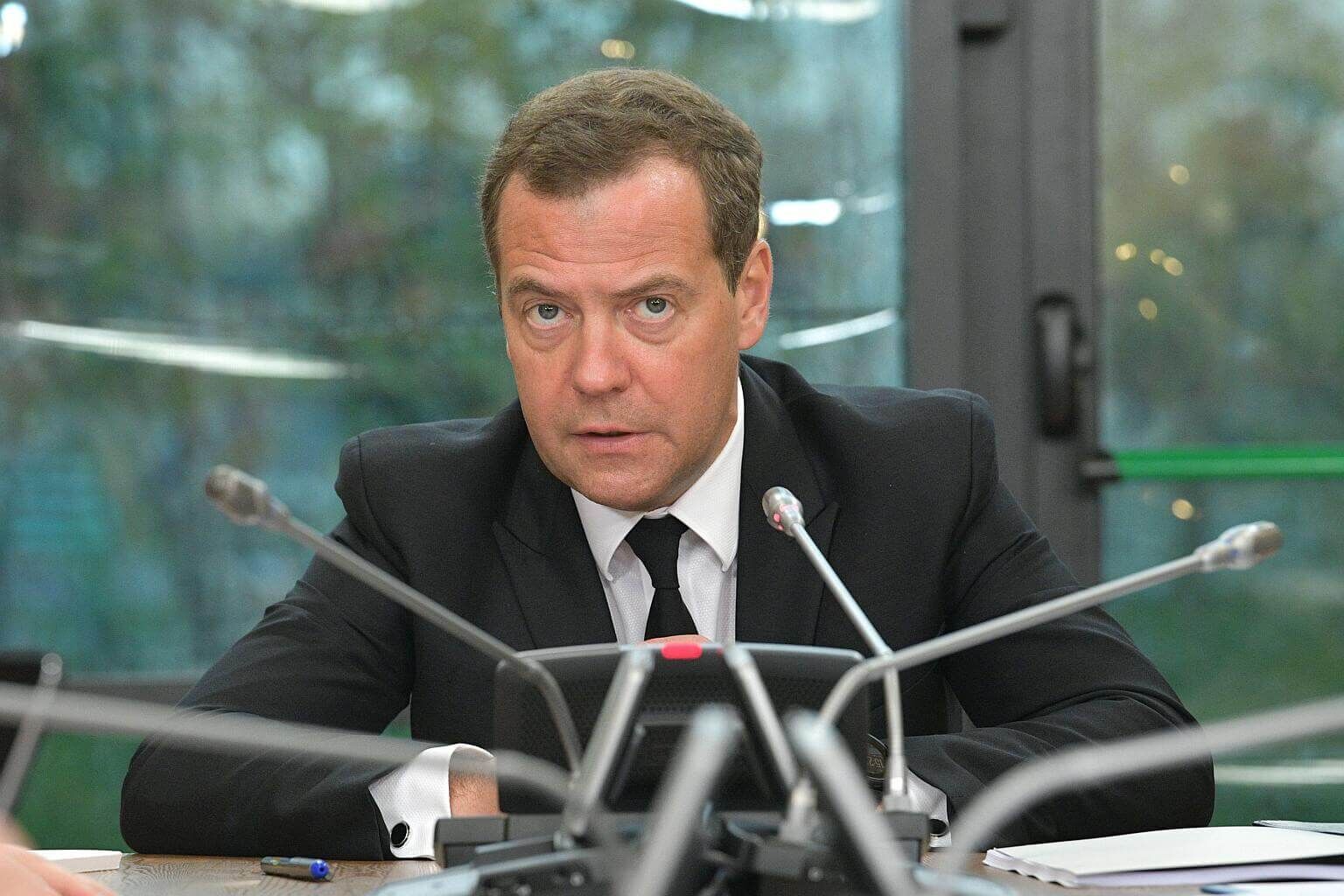 普京提名梅德韋傑夫繼續出任總理