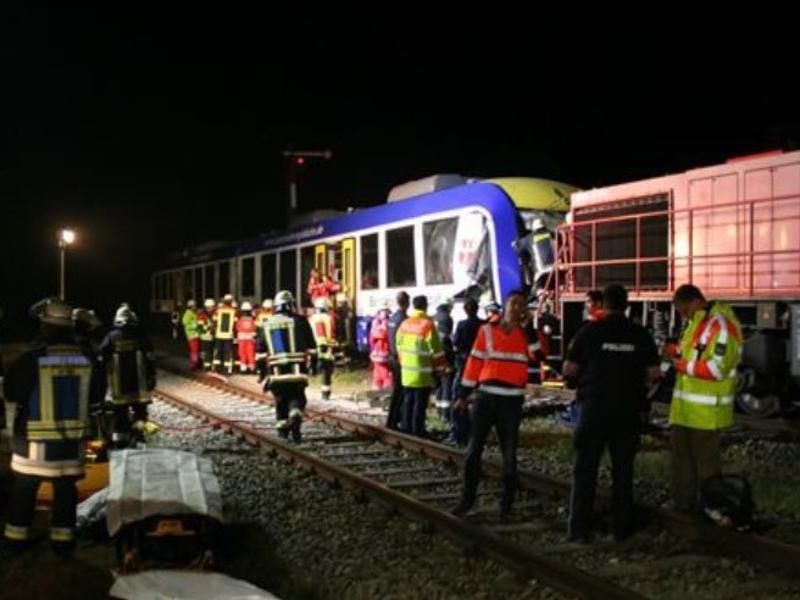 ​德國兩列火車相撞兩死多傷