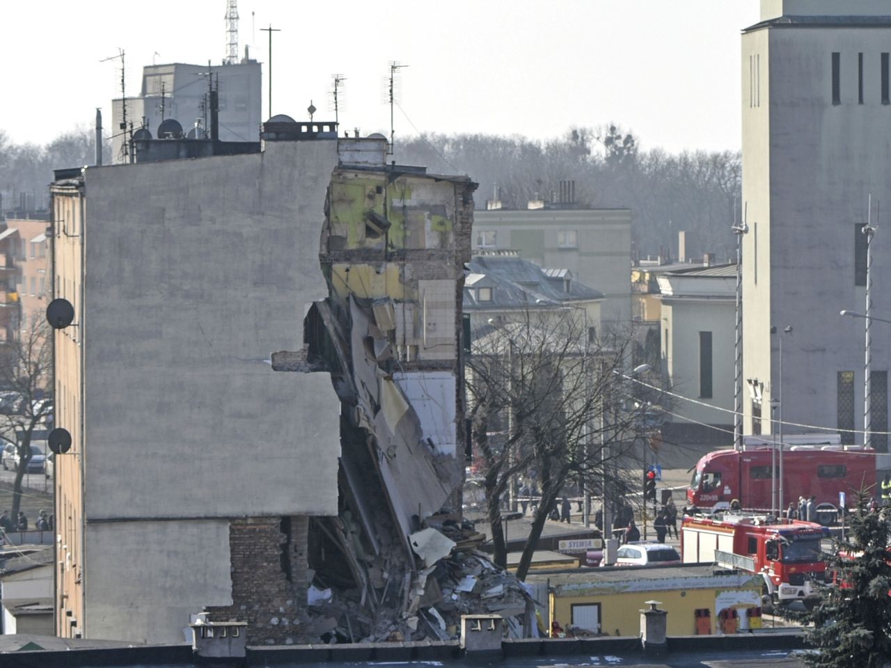 ​波蘭塌樓釀四死逾20傷