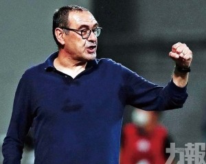 沙利下季勢重執拿玻里教鞭