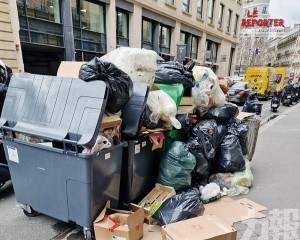 巴黎街頭垃圾堆積如山