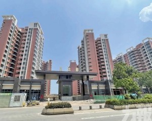 中山坦背新盤封頂