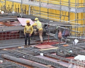 港明年擬推「一試多證」