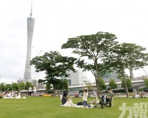 入境外國遊客增長八成七