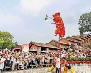 創旅遊收入295億元按年增20.3%
