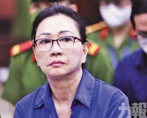 稱願賣房產還債「助國家」