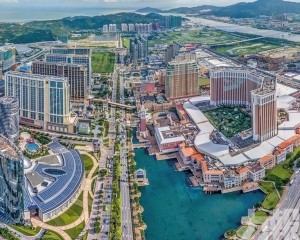 澳門博彩業仍須審慎觀望