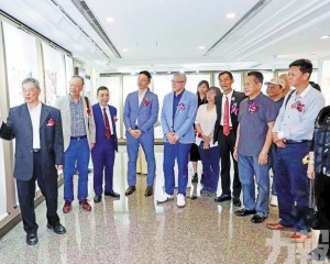 以藝載道展示五十載創作成果