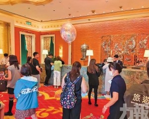 平均薪酬兩萬元按年跌1.9%