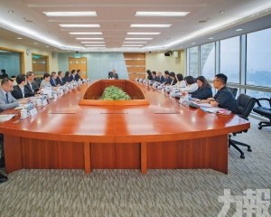 戴司促整理資料開展職業配對