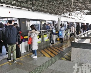 一個月50人仔享受專屬座位？