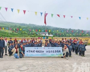 志總鳳凰志協涼山捐資送暖