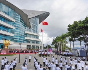 李家超：香港機遇大於挑戰