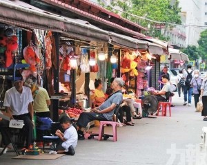 配合政府施政促經濟發展