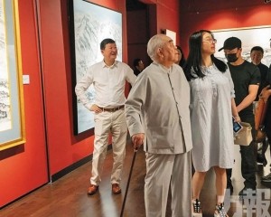 近照曝光 家族內鬥疑雲四起