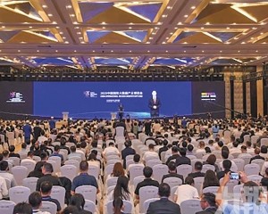 推動「數港 空港 海港」三港融合