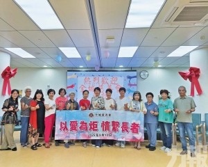探訪恩暉長者顯關愛