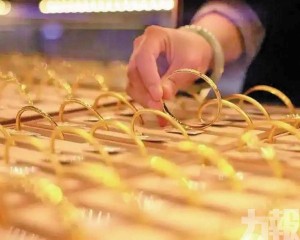 深圳水貝「黃金周」日吸三萬客