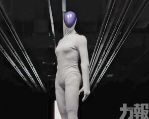 但她究竟能做甚麼？